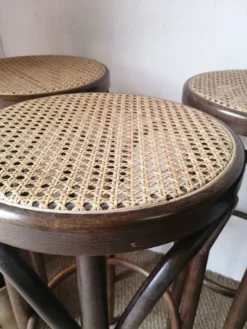 Set Of 4 High Bistro Stools In Curved Wood And Canework. 30 Set Of 4 High Bistro Stools In Curved Wood And Canework. -Cozy Seats Store 0020d866 16ea 4eb5 8103 63daa8ffe1f3