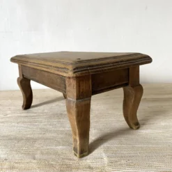 Old Low Stool 4 Legs 19 Old Low Stool 4 Legs -Cozy Seats Store 07862419 e5af 44f7 af38 a906d7da4449