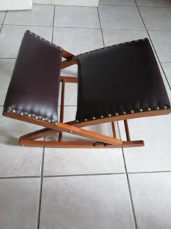 Vintage Rocking Footrests In Wood And Faux Leather -Cozy Seats Store 0f44fef2 c1c0 4077 9e5c 199c1acbf54e