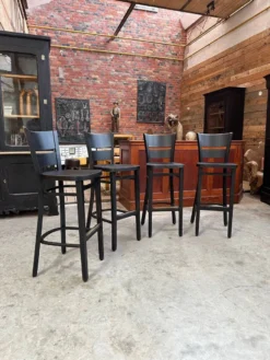 Set Of 4 High Bar Chairs From The 80s -Cozy Seats Store 1149b870 ad90 4849 93d8 7becdf31a5f1