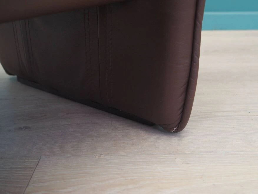 Leather Puff, Danish Design, 1970s, Production: Denmark 9 Leather Puff, Danish Design, 1970s, Production: Denmark - Image 9