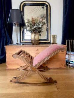 Rocking Footrest In Velvet And Wood -Cozy Seats Store 196b3f74 d79a 48ca 976c d064df61c4d5