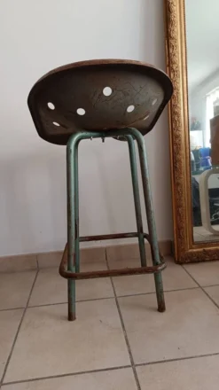 Tractor Seat Stool -Cozy Seats Store 2f4c3720 cfb6 4a50 af08 a723f76c386c