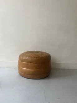 Pouf In Genuine Leather Patchwork Colors, 1970 10 Pouf In Genuine Leather Patchwork Colors, 1970 -Cozy Seats Store 49adb814 0c64 4c57 a4e8 6f04c1009640
