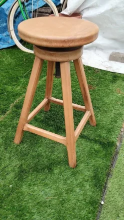 Small Adjustable Solid Wood Stool -Cozy Seats Store 4a6b236a b235 42fd 97cc 3ec94f806016