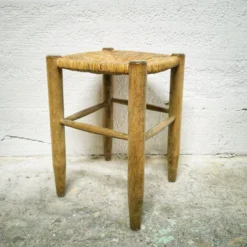 Wooden & Straw Stool -Cozy Seats Store 5705f275 e6f8 49ff b23b 5b5f211ef73e
