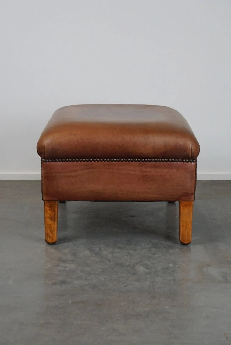 English-style Leather Ottoman In Cognac-colored Leather 7 English-style Leather Ottoman In Cognac-colored Leather - Image 7