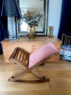 Rocking Footrest In Velvet And Wood -Cozy Seats Store 5d0752aa 064c 4bb2 8e5a 4716a91bdc77