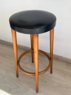 Vintage Bar Stool -Cozy Seats Store 69f9a5ca ad14 4345 8ead 378e4ae2da4d