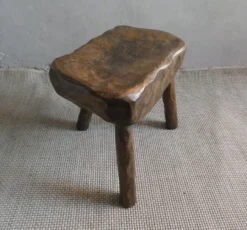 Cowherd Stool, Milking, Solid Wood, 1950s -Cozy Seats Store 6d57c19a 59fc 4134 859d d45aff356f62