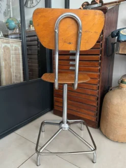 Old Industrial Workshop Chair -Cozy Seats Store 6e7adc56 77a9 4fe5 a765 b465620cbbdc