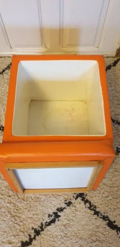 Orange Pouf -Cozy Seats Store 7abe1d8d 59b8 438f 9320 bf7001085533