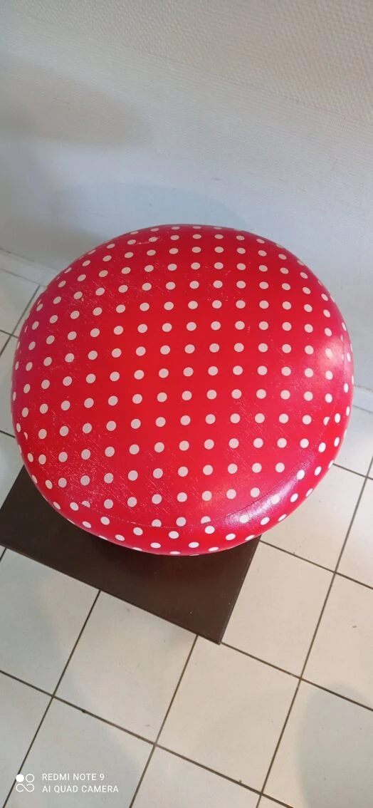 Small Vintage Mushroom Chest Pouf 4 Small Vintage Mushroom Chest Pouf - Image 4