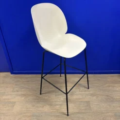 Beetle Stool 75cm White / Black - Gubi