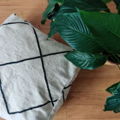 White Kilim Berber Pouf -Cozy Seats Store 8825aa86 2b89 4163 bd26 5c34a272bdef