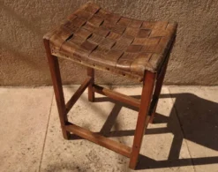 Stool In Wood And Woven Leather. -Cozy Seats Store 8d13edce 6e04 4d5a a669 d62dd00e4613