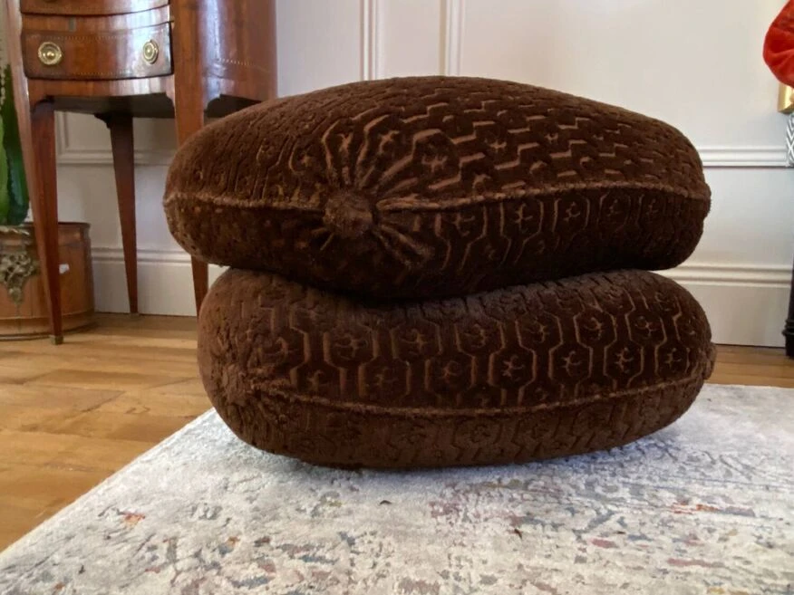 Vintage Velvet Pouf By Jacques Charpentier For Maison Jansen, 1970s 2 Vintage Velvet Pouf By Jacques Charpentier For Maison Jansen, 1970s - Image 2