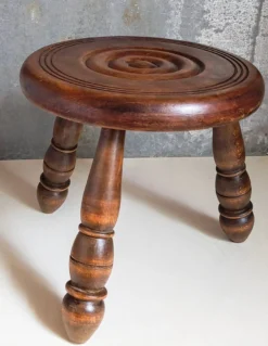 Low Tripod Stool In Vintage Turned Solid Wood -Cozy Seats Store ac5181a2 e7ce 4e47 b487 9d45b1450c21