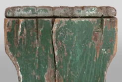 Industrial Green Wooden Stool With Nice Patina, France 1900 17 Industrial Green Wooden Stool With Nice Patina, France 1900 -Cozy Seats Store b12d522c fa83 4e7d ae42 815565206db8