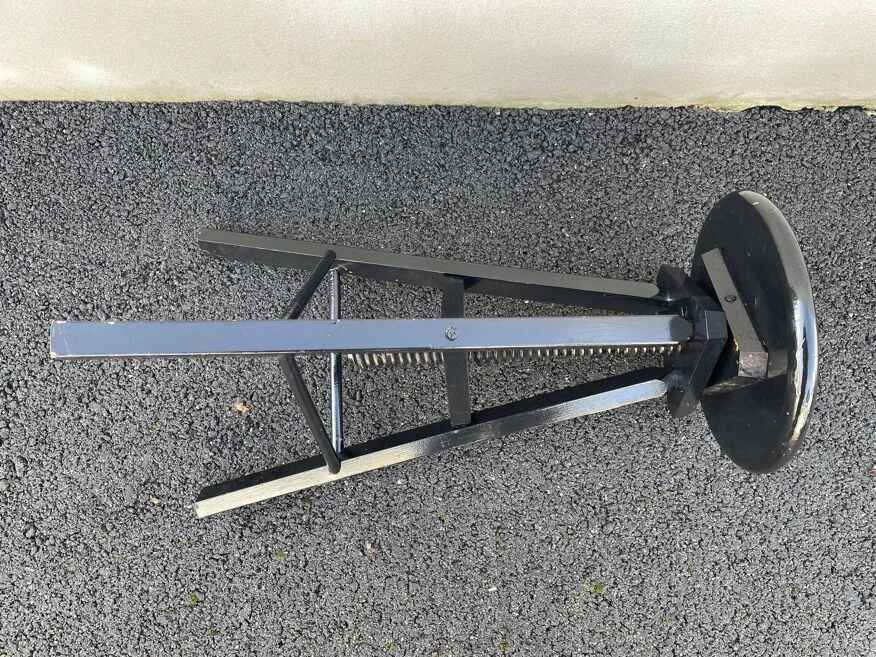 Screw Stool 11 Screw Stool - Image 11