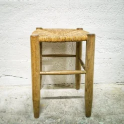 Wooden & Straw Stool -Cozy Seats Store b8e01a23 b2a3 403a a5c4 6e8dbff9698d