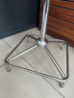 Old Industrial Workshop Chair -Cozy Seats Store cb1d43e6 04a2 4ccf a46b 2c55a4acf851