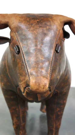 Amazing Design Ottoman/footstool "The Bull" By Dimitri Omersa From The 1960s -Cozy Seats Store d2ad032a dc24 4218 8452 06f6e174b831