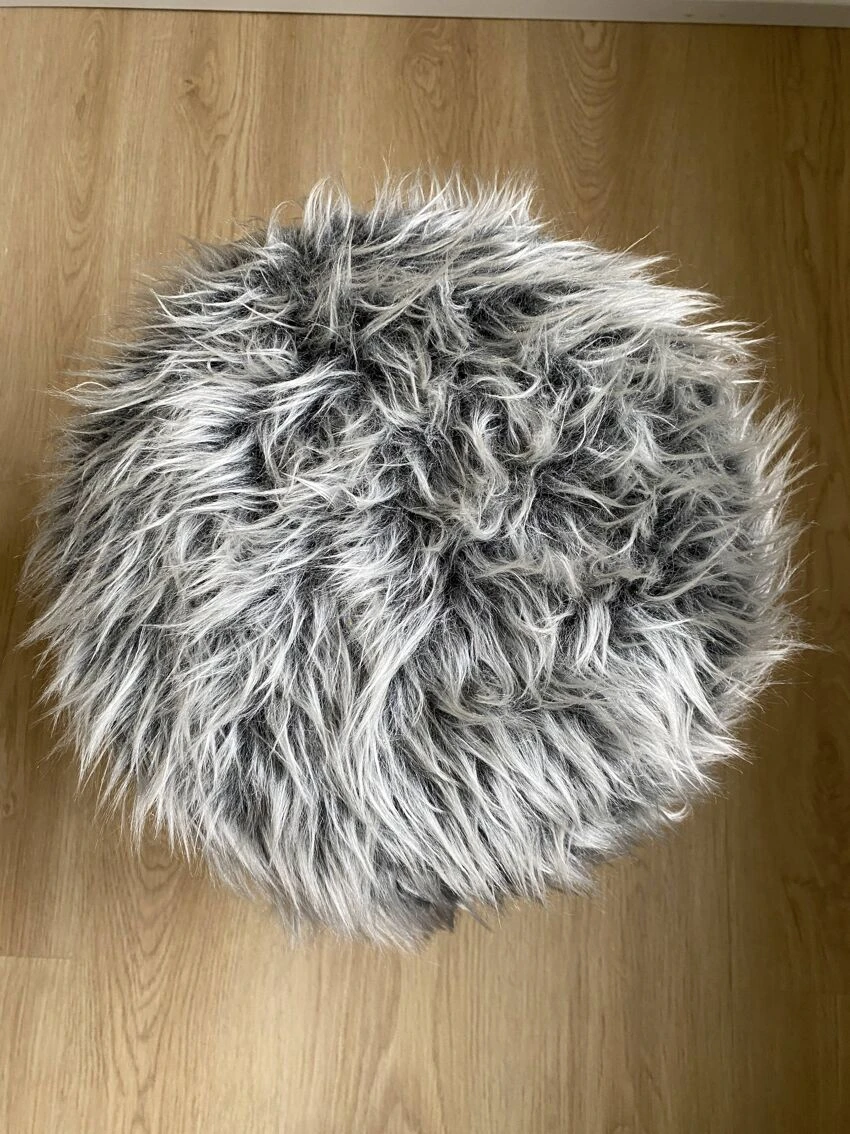 Vintage Pouf In The Style Of Pelfran, Gray Long-haired Synthetic Fur 5 Vintage Pouf In The Style Of Pelfran, Gray Long-haired Synthetic Fur - Image 5