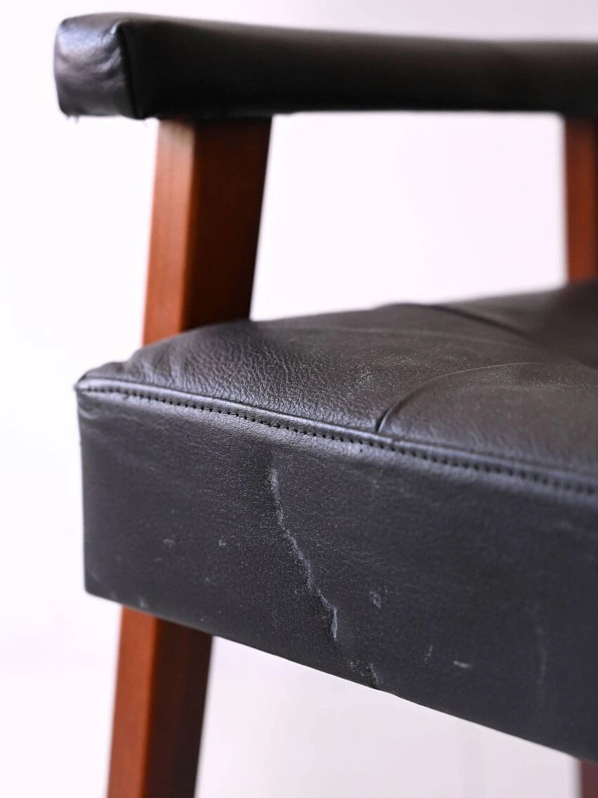 Original Vintage Pouf 2 Original Vintage Pouf - Image 2