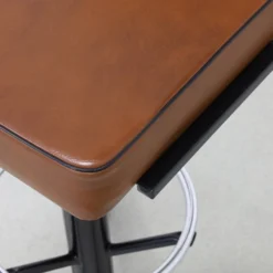 4x Bar Stool In Metal And Leatherette, 1970s -Cozy Seats Store dab86eff 325c 49c6 923d 38cc9a6a0ca9