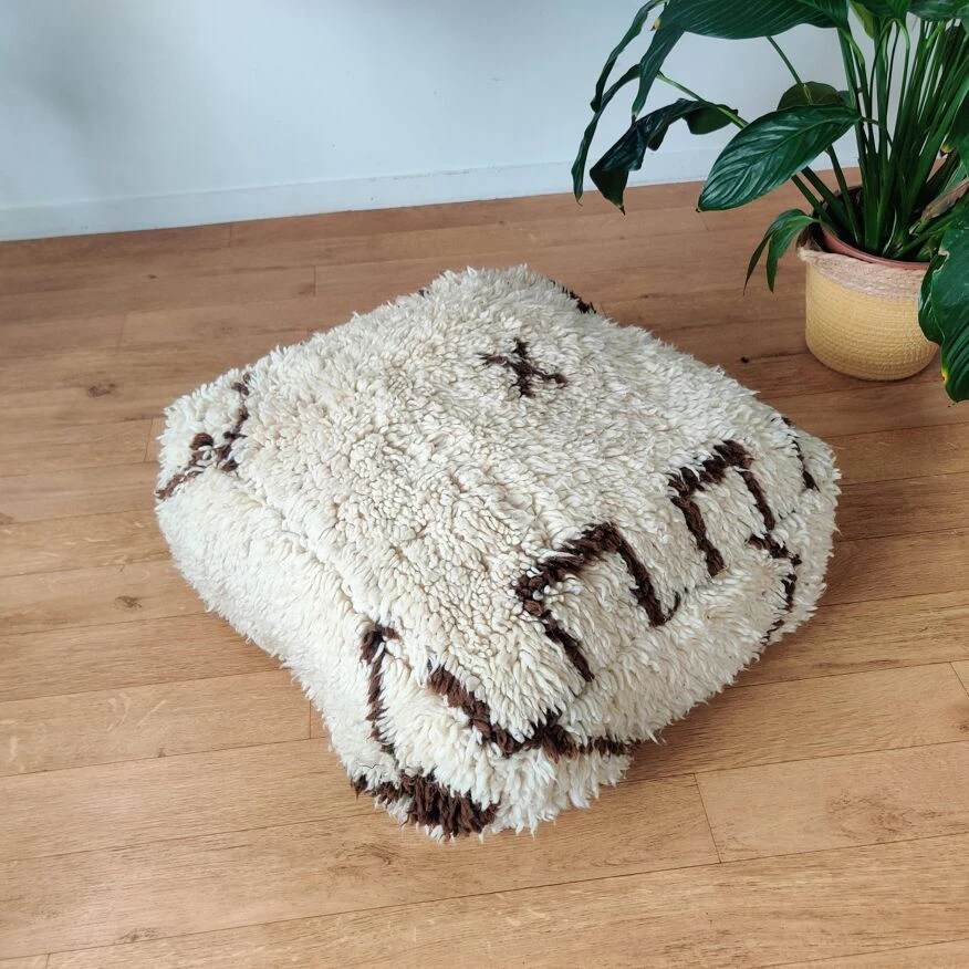 Ethnic Béni Ouarain Berber Pouf 6 Ethnic Béni Ouarain Berber Pouf - Image 6