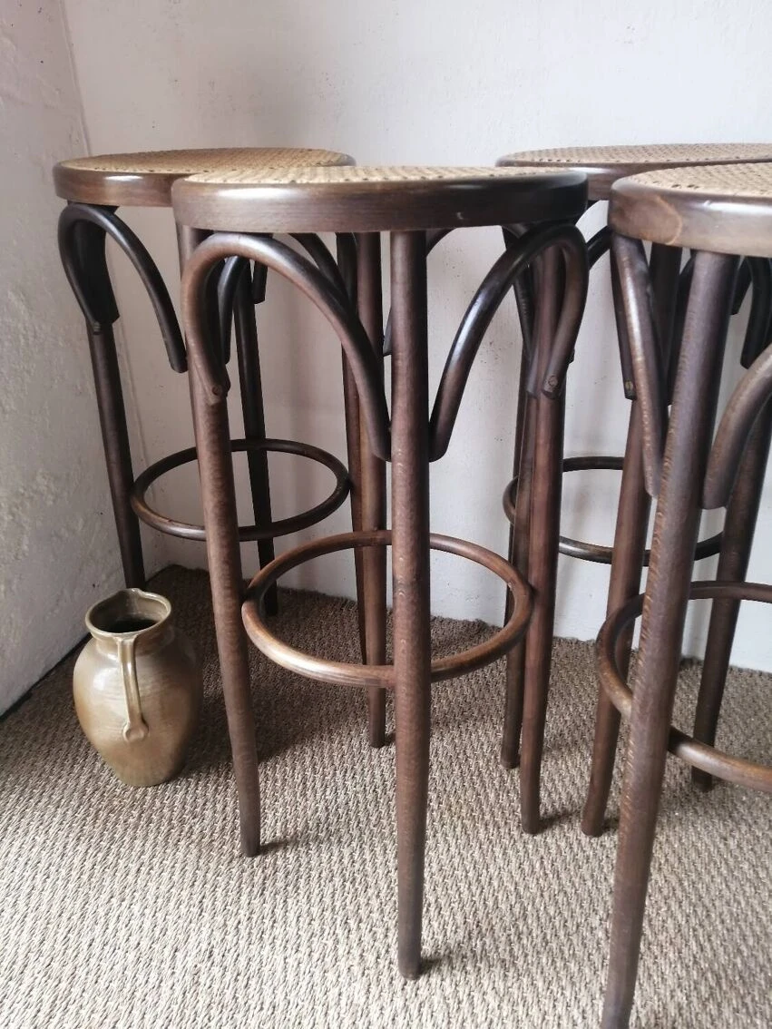 Set Of 4 High Bistro Stools In Curved Wood And Canework. 1 Set Of 4 High Bistro Stools In Curved Wood And Canework.