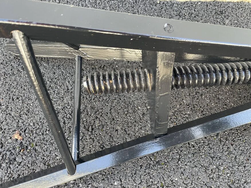 Screw Stool 1 Screw Stool