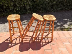 Set Of 3 High “modernist” Straw Stools Vintage 1950s -Cozy Seats Store ed3abe39 59aa 46b8 8b9b 46f8af7a5543