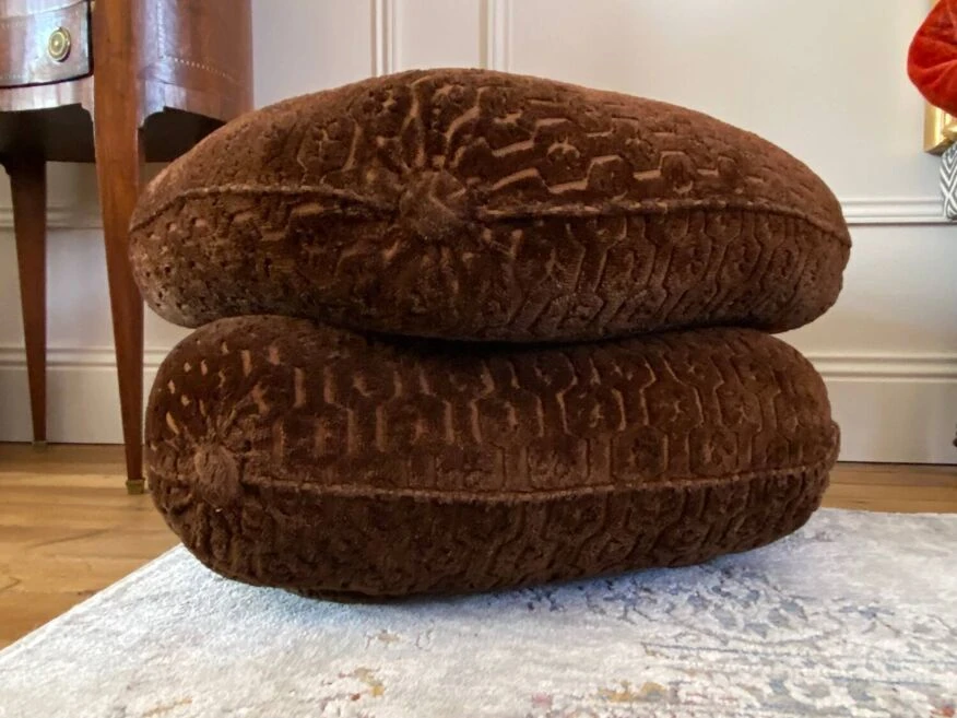 Vintage Velvet Pouf By Jacques Charpentier For Maison Jansen, 1970s 1 Vintage Velvet Pouf By Jacques Charpentier For Maison Jansen, 1970s