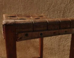 Stool In Wood And Woven Leather. -Cozy Seats Store f5b8650f 50e3 4f16 b9e9 3fa6b95e1110