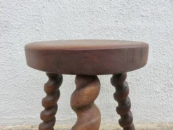 Farmhouse Tripod Stool In Solid Wood 1950s -Cozy Seats Store fb121fdf 9afc 40c4 8a97 cf4f2c70fa20